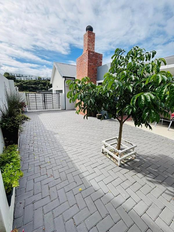 3 Bedroom Property for Sale in Stilbaai Wes Western Cape